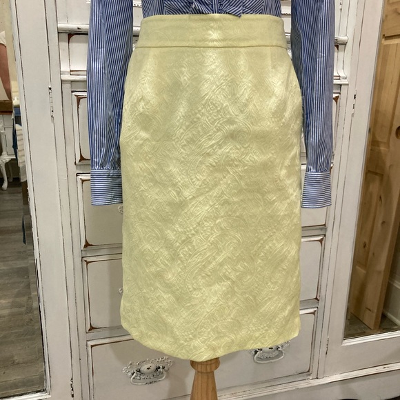 Banana Republic yellow skirt size 4 - Picture 2 of 10